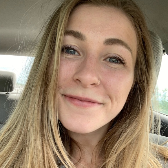 Meet your Posher, Kescia - Picture 1 of 1